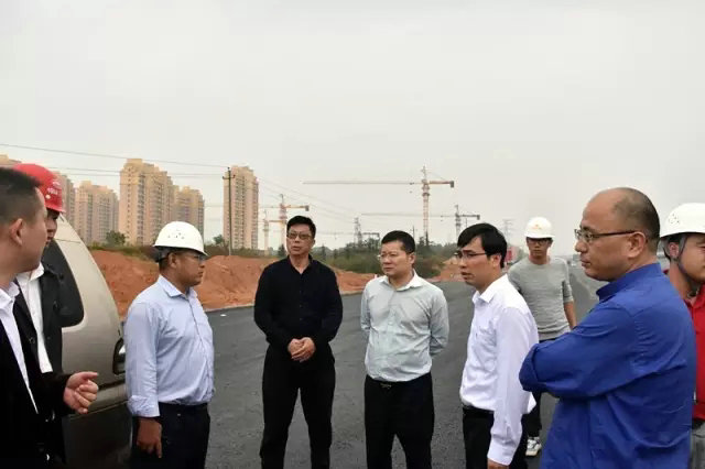集團(tuán)高管深入現(xiàn)場(chǎng)，力保“大戰(zhàn)”項(xiàng)目進(jìn)度