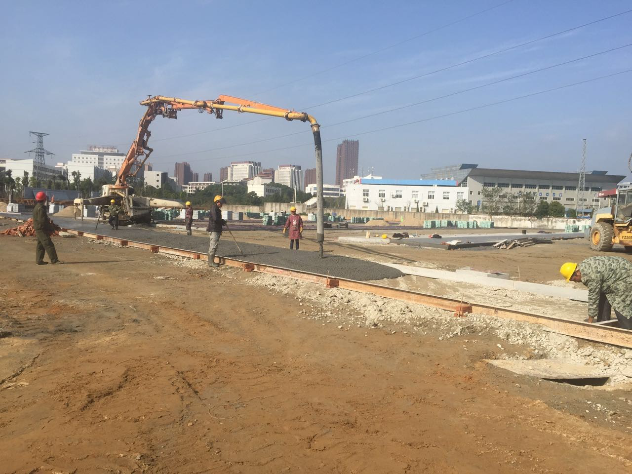 松鶴路停車場項(xiàng)目進(jìn)入全力沖刺階段