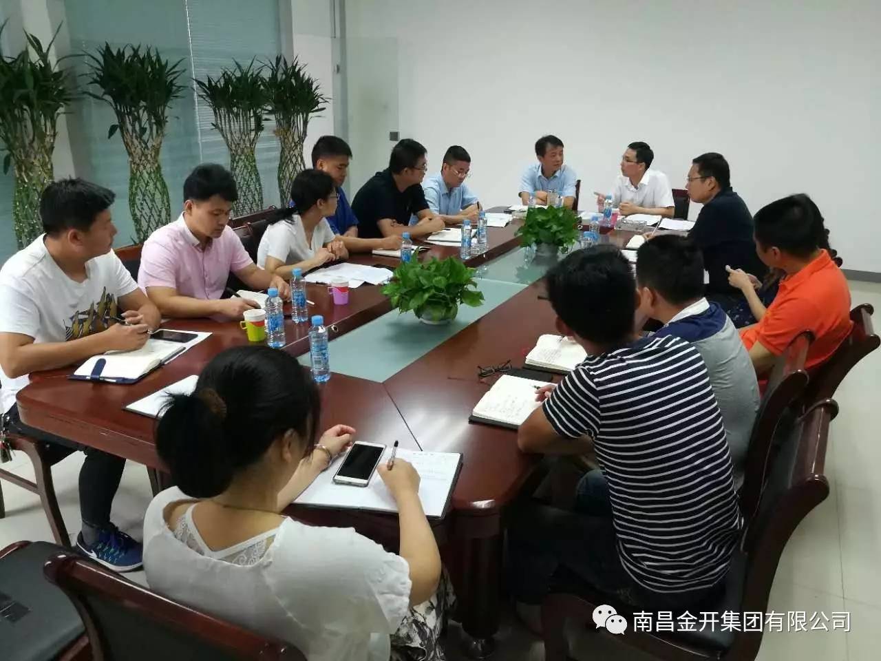 總結(jié)經(jīng)驗(yàn)找不足 補(bǔ)齊短板促工作