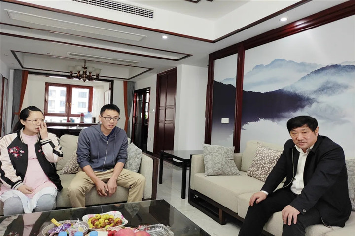 開展廉潔家訪 共筑廉潔家風