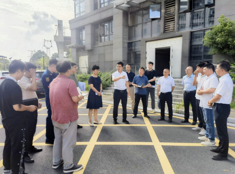 賀敏深入歐菲光二號園區(qū)調(diào)研&ldquo;產(chǎn)教融合項目&rdquo;入駐情況