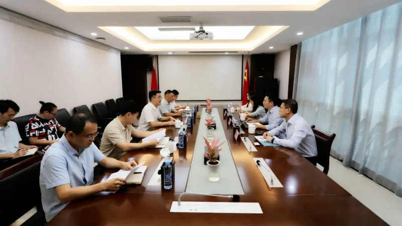 賀敏主持召開區(qū)屬平臺(tái)公司主體信用評(píng)級(jí)等級(jí)提升推進(jìn)會(huì)