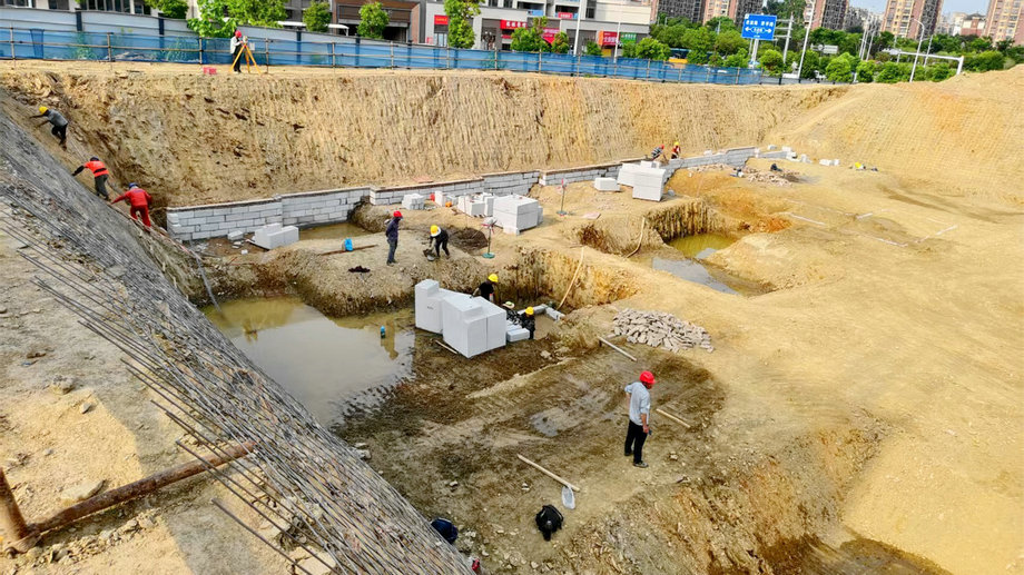 戰(zhàn)高溫 斗酷暑 | 民生項目保進度