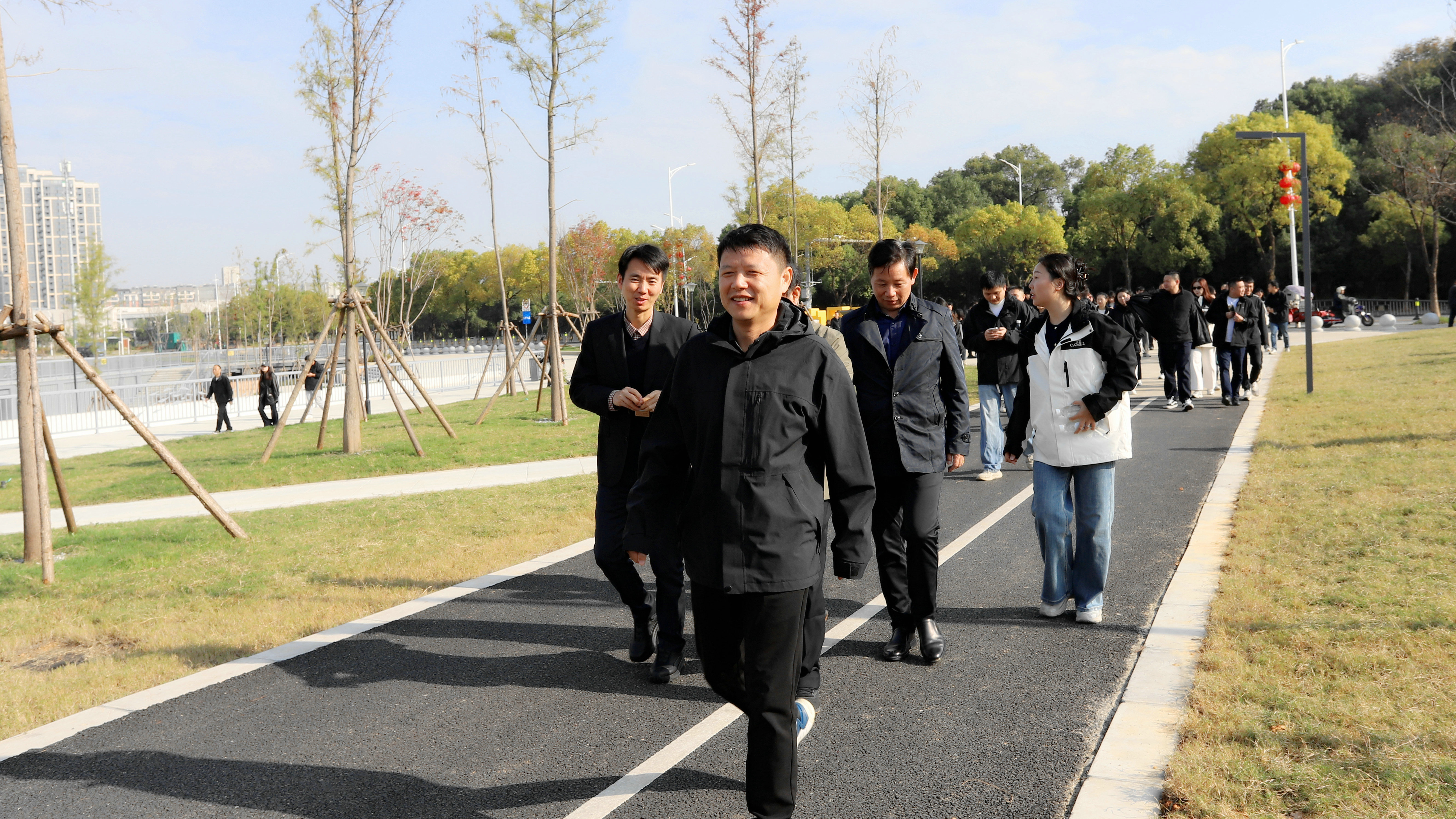 聚智“產”動能 聚力“控”征程 | 集團成功舉辦2025年歡樂健步行活動